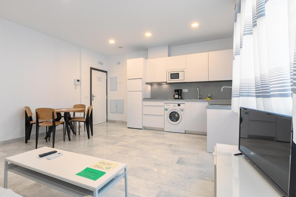 Apartamentos Guerrero 3 Torre Del Mar Buitenkant foto