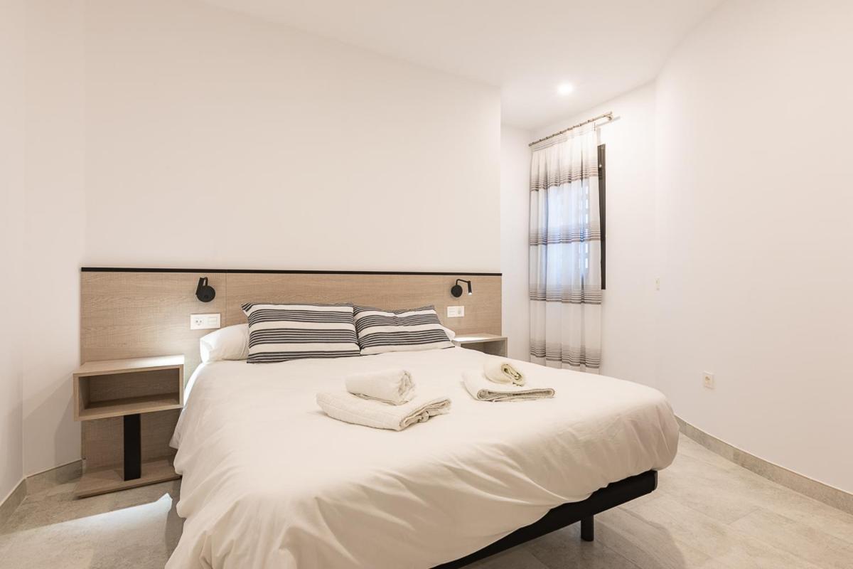 Apartamentos Guerrero 3 Torre Del Mar Buitenkant foto