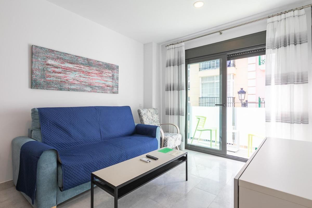 Apartamentos Guerrero 3 Torre Del Mar Buitenkant foto