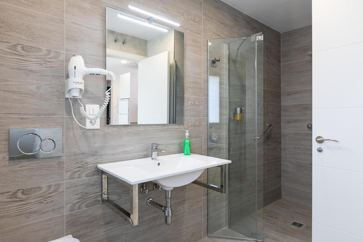 Apartamentos Guerrero 3 Torre Del Mar Buitenkant foto